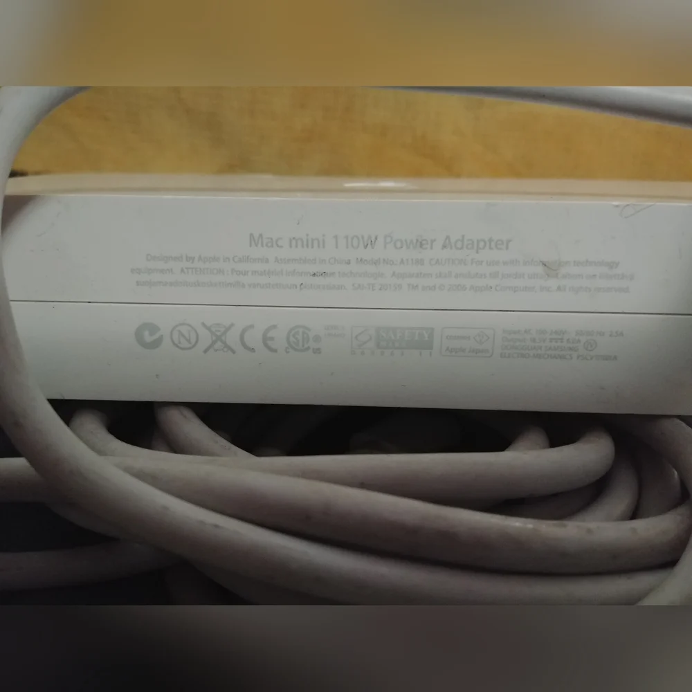 Apple A1188 charger